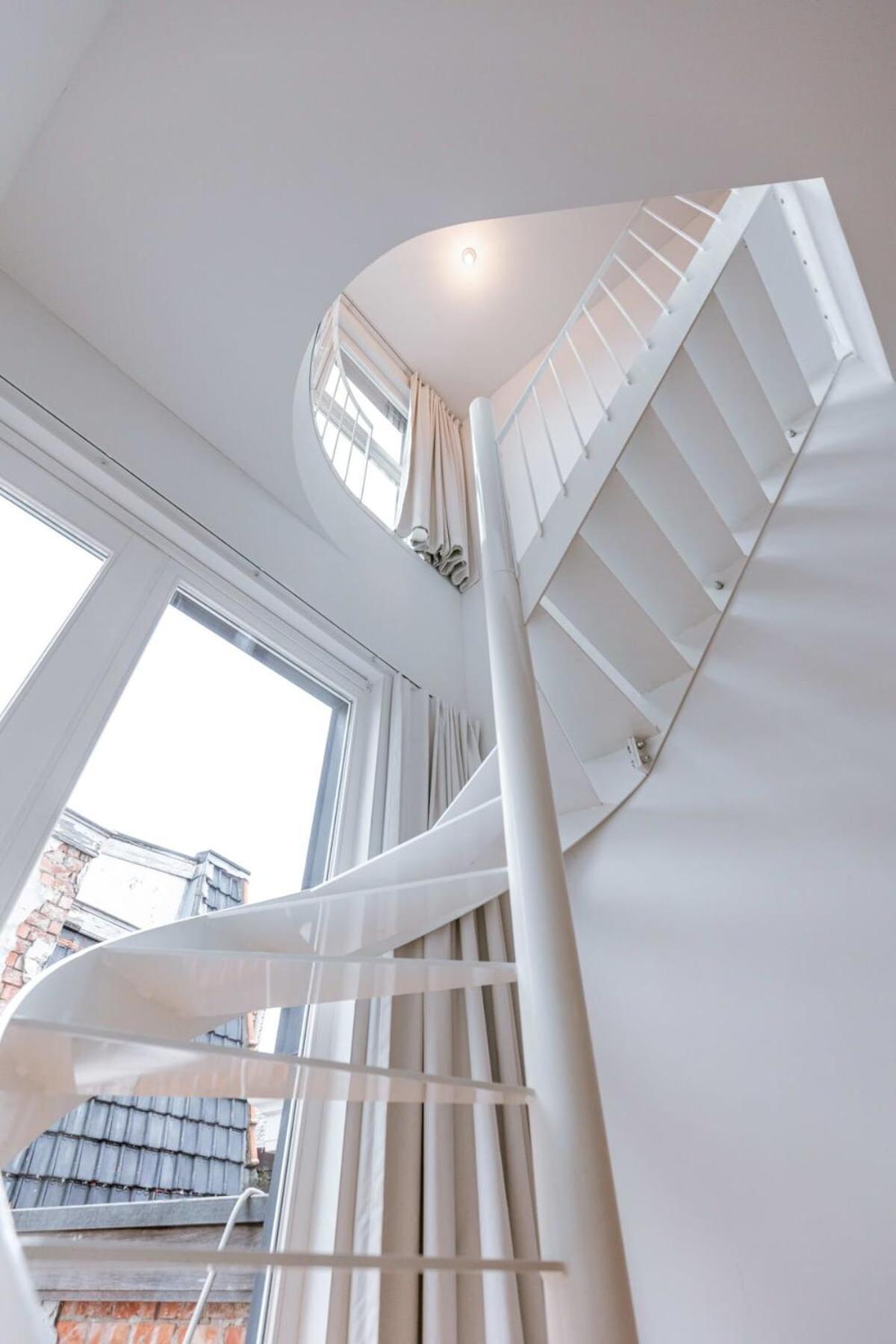 Huswell - 'the Crown' In Appartement Gand